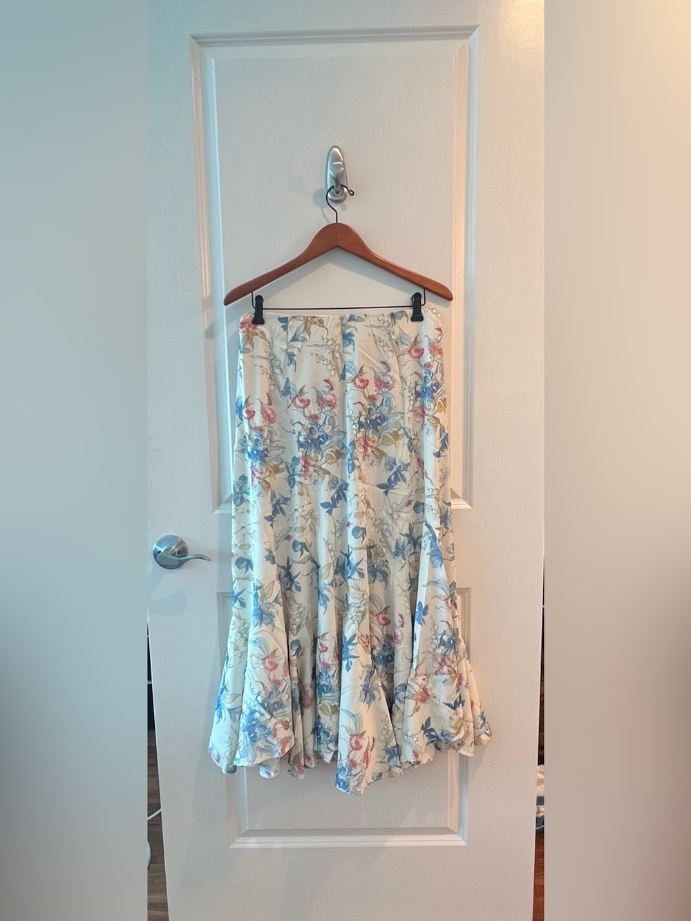 Tuckernuck NWT Cosmos Floral Mallory Skirt - Picture 7 of 15